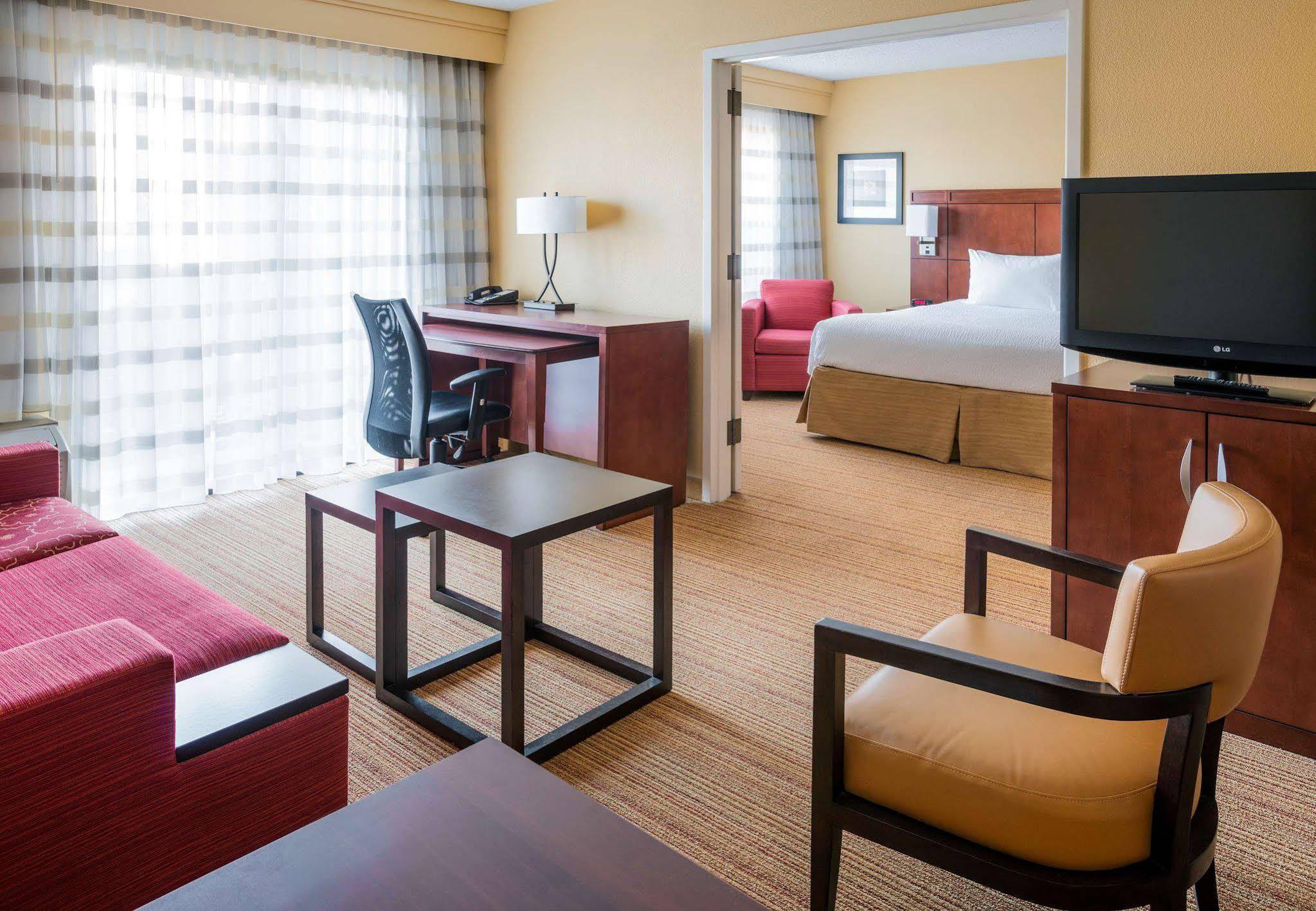 Iowa Inn Bettendorf Quad Cities Dış mekan fotoğraf