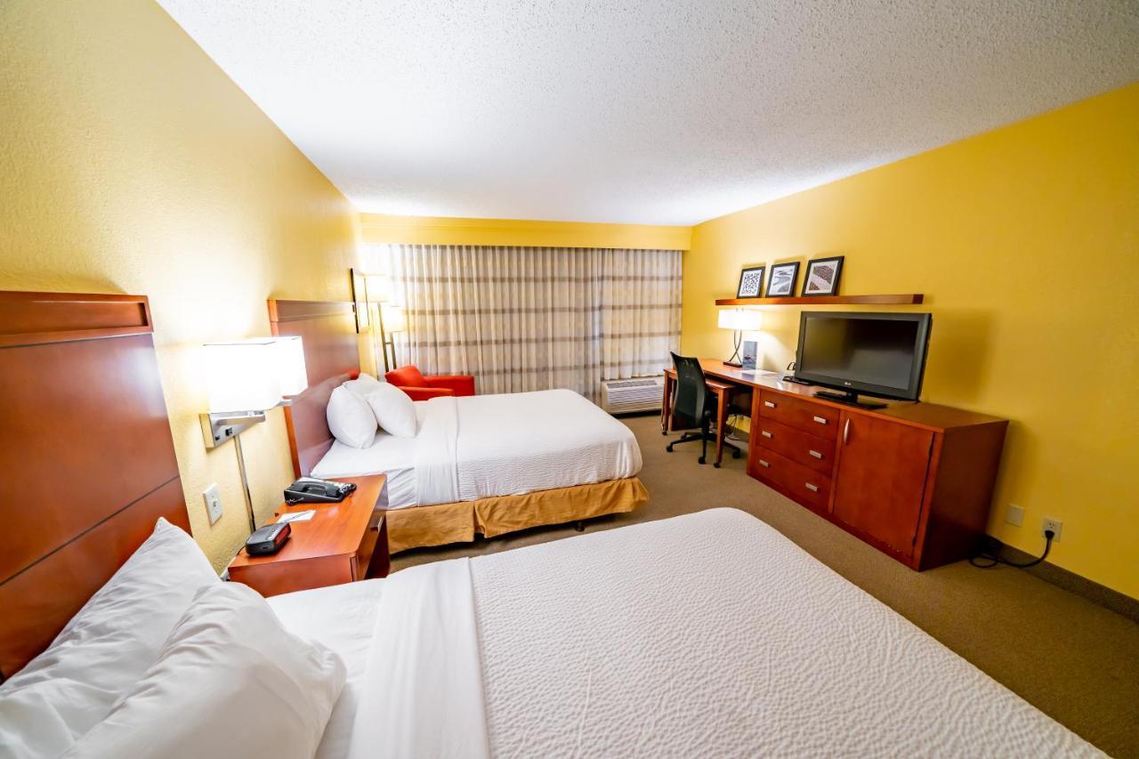 Iowa Inn Bettendorf Quad Cities Dış mekan fotoğraf