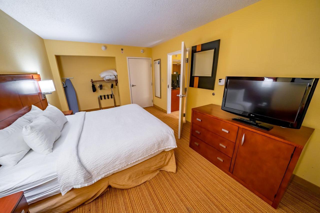 Iowa Inn Bettendorf Quad Cities Dış mekan fotoğraf