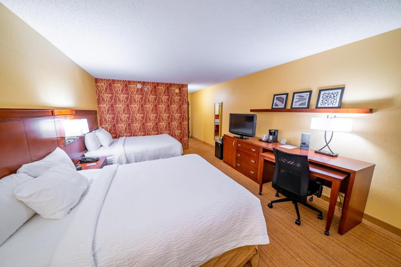 Iowa Inn Bettendorf Quad Cities Dış mekan fotoğraf