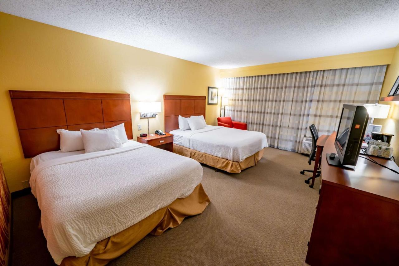 Iowa Inn Bettendorf Quad Cities Dış mekan fotoğraf